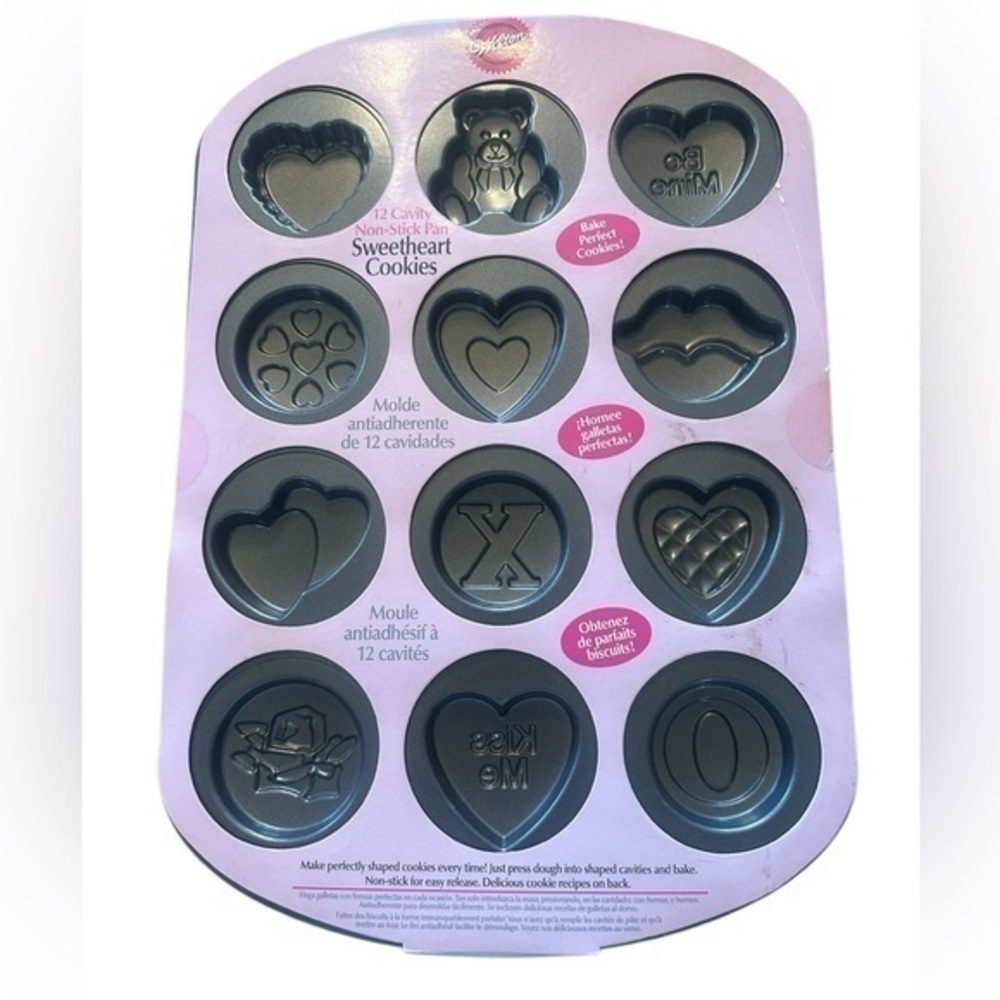 NWT Wilton Sweetheart Non-Stick Cookie Pan - Hearts